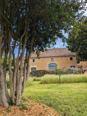 La Grange Symphorine, chambre d'hôtes de charme située entre la vallée de la Dordogne et la vallée de la Vézère